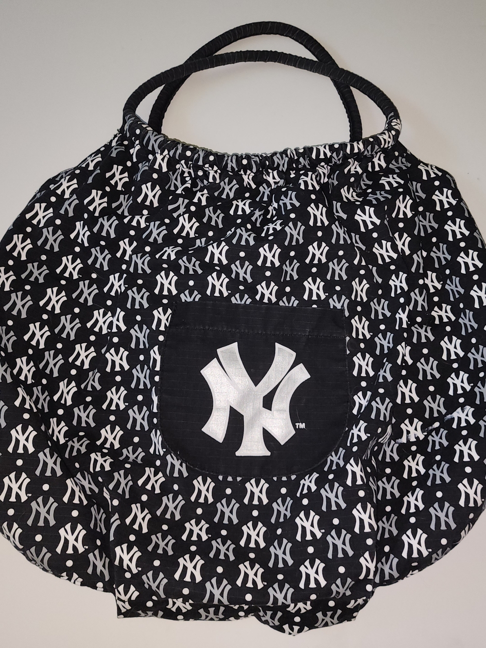 New York Yankees MLB genuine merchandise purse / bag
